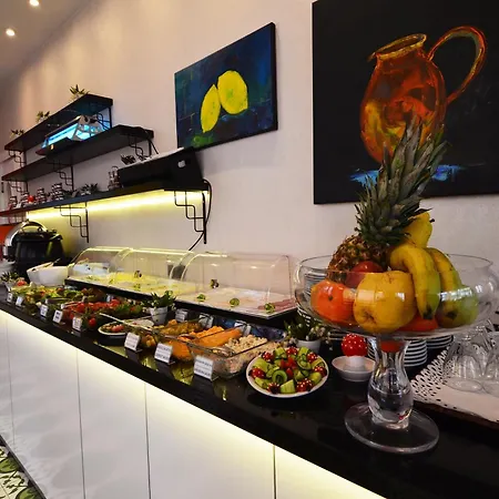 Tempo 4levent Hotel 3*